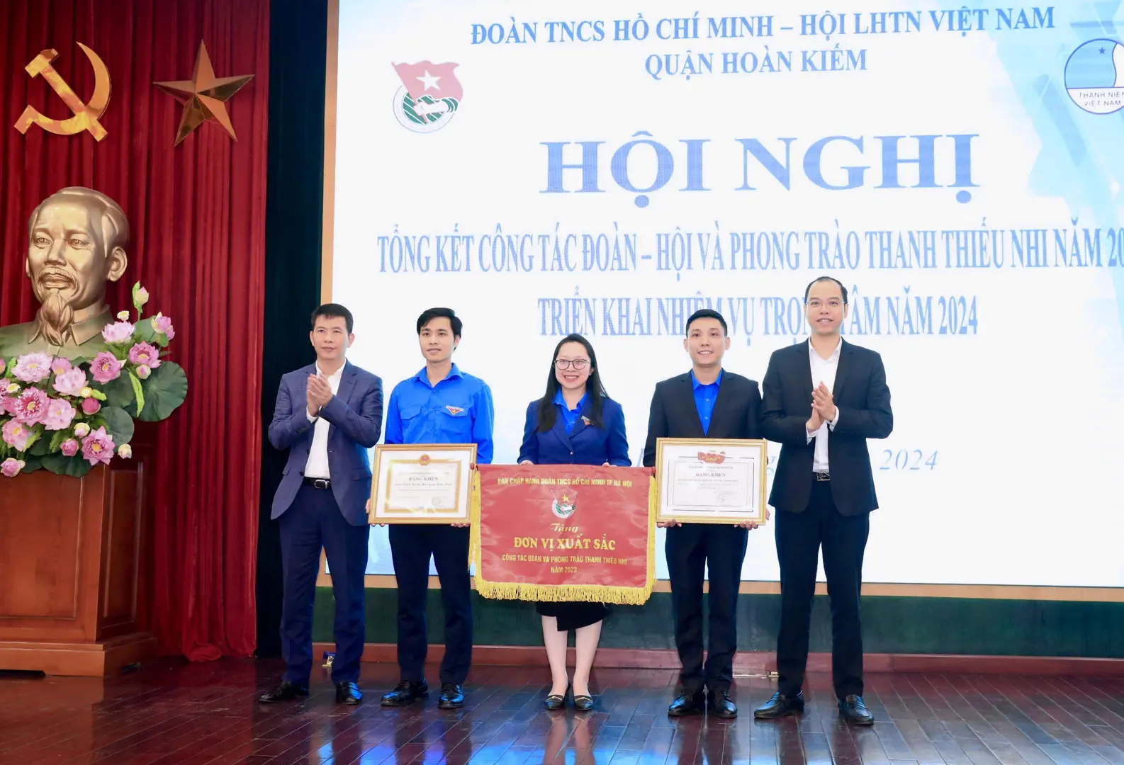 Tổng kết công tác Đoàn-Hội và phong trào thanh thiếu nhi quận Hoàn Kiếm năm 2023