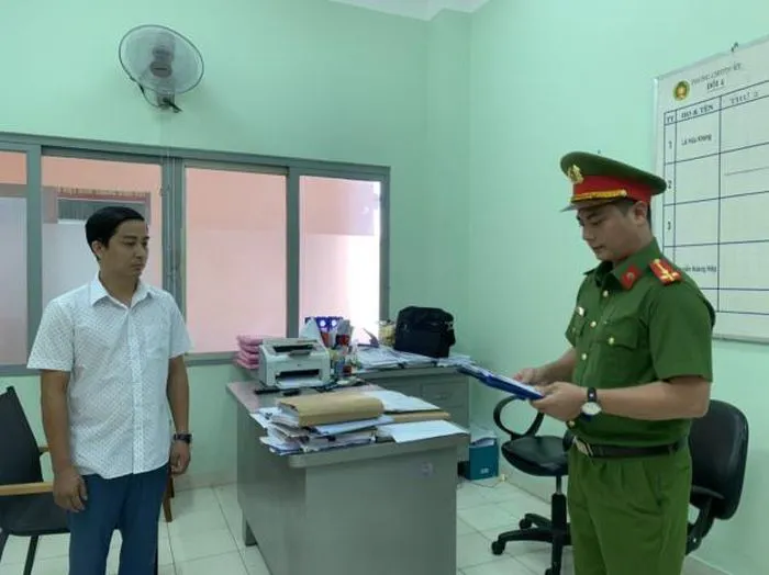 Bình Dương: Bắt tạm giam đối tượng buôn lậu 600 tấn hạt điều
