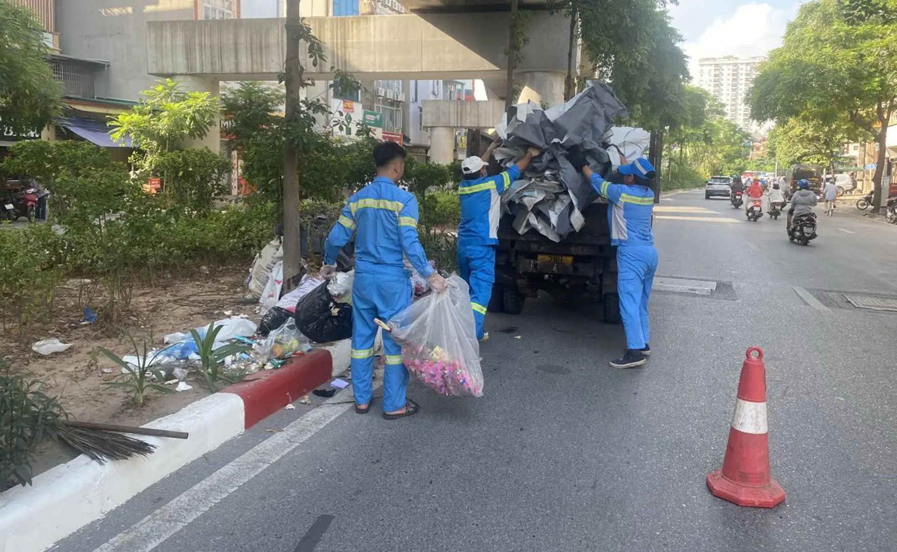 Tăng cường đảm bảo vệ sinh môi trường dịp cuối năm