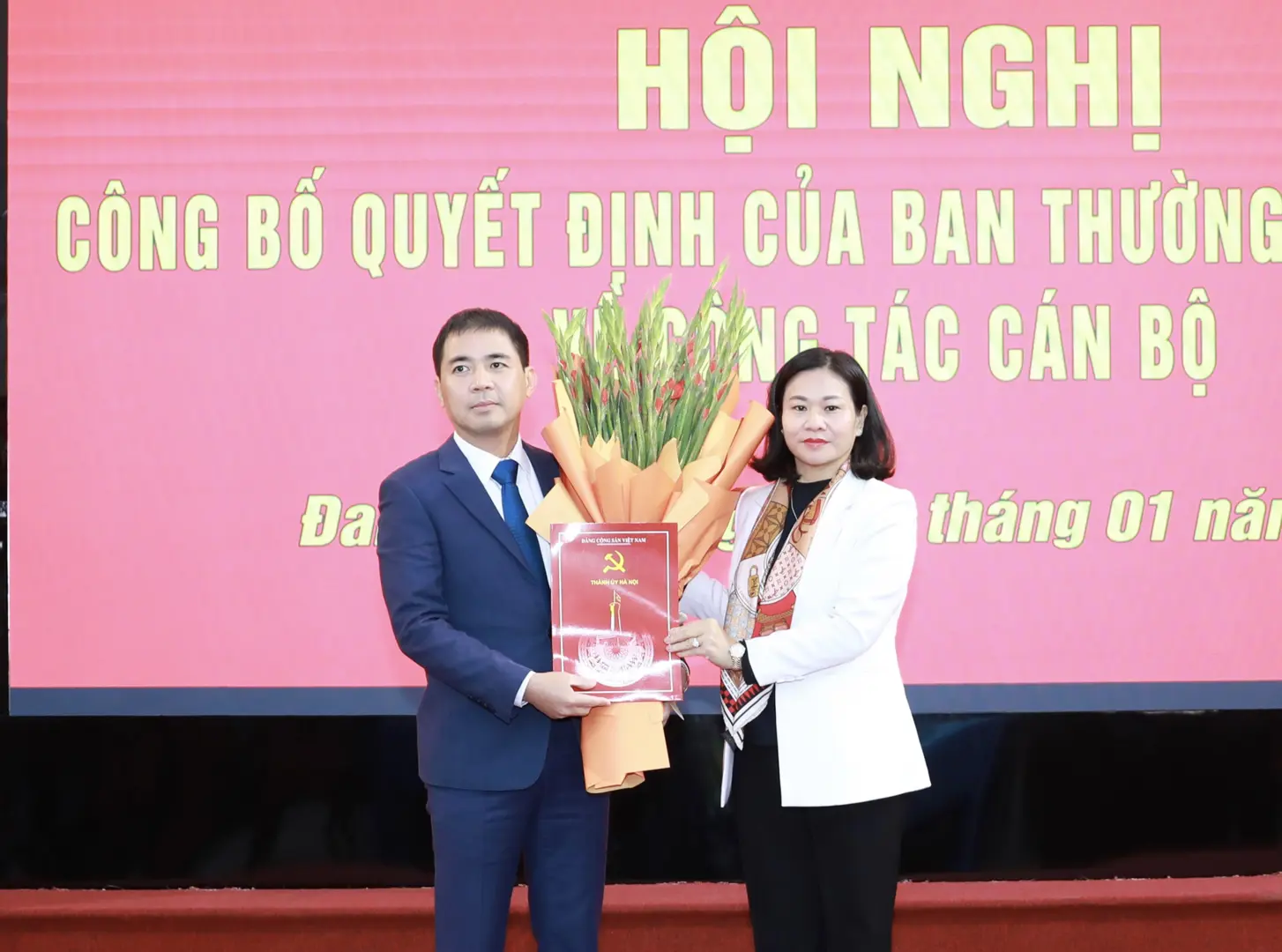 Ông Nguyễn Văn Đức được điều động làm Phó Bí thư Huyện ủy Đan Phượng