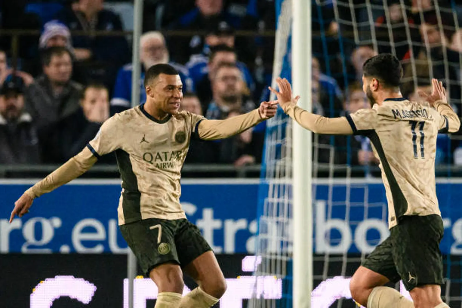 Tin thể thao mới nhất ngày 3/2: PSG thắng nhọc nhằn Strasbourg