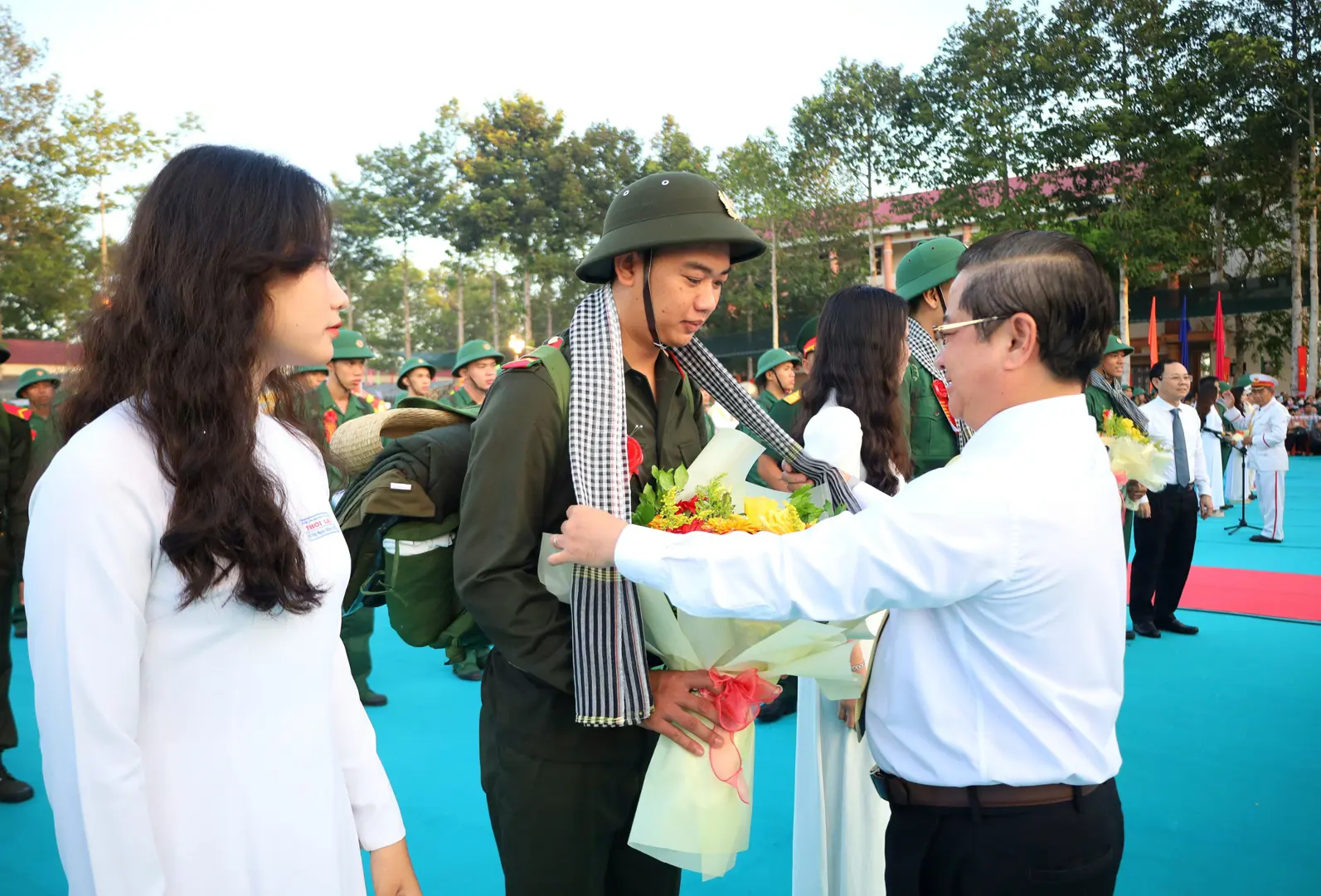 Hơn 2.000 thanh niên Cần Thơ lên đường nhập ngũ