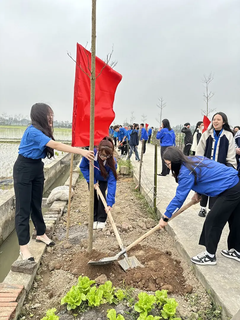 Nhiều hoạt động ý nghĩa trong Tháng Thanh niên tại huyện Đông Anh