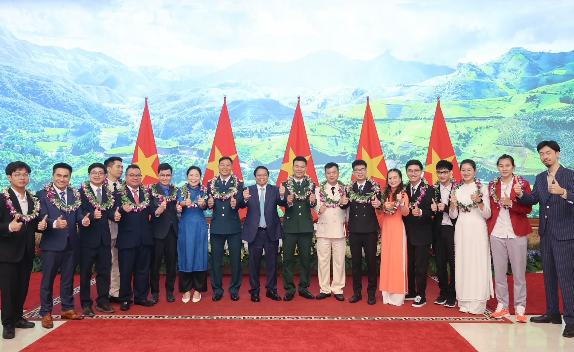 Tin tức tổng hợp hấp dẫn nhất trên báo in ra ngày 27/3/2024