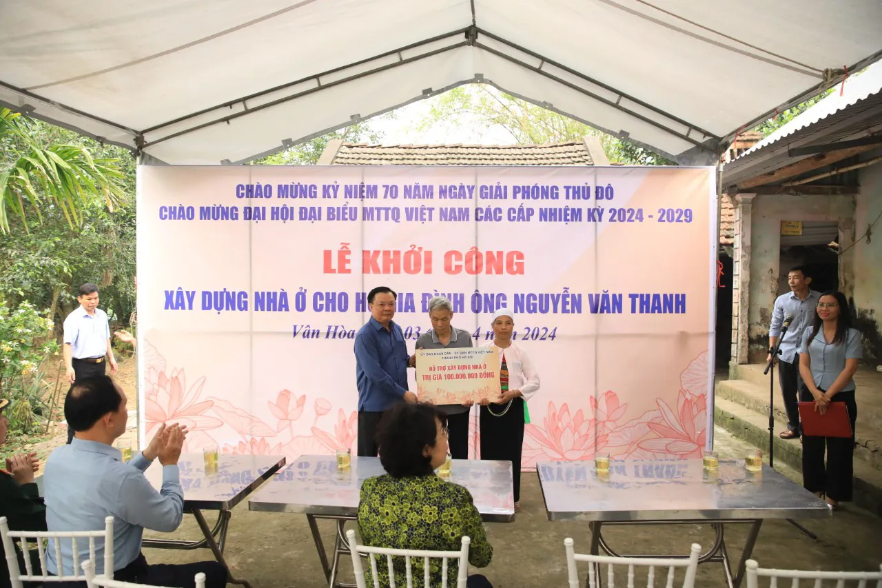 Hà Nội khởi công xây dựng, sửa chữa 725 nhà cho hộ nghèo, hộ cận nghèo