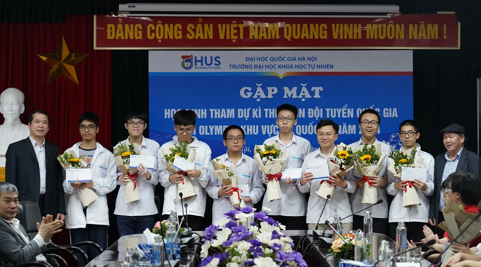 Công bố 37 thành viên đội Việt Nam thi Olympic quốc tế và khu vực 2024