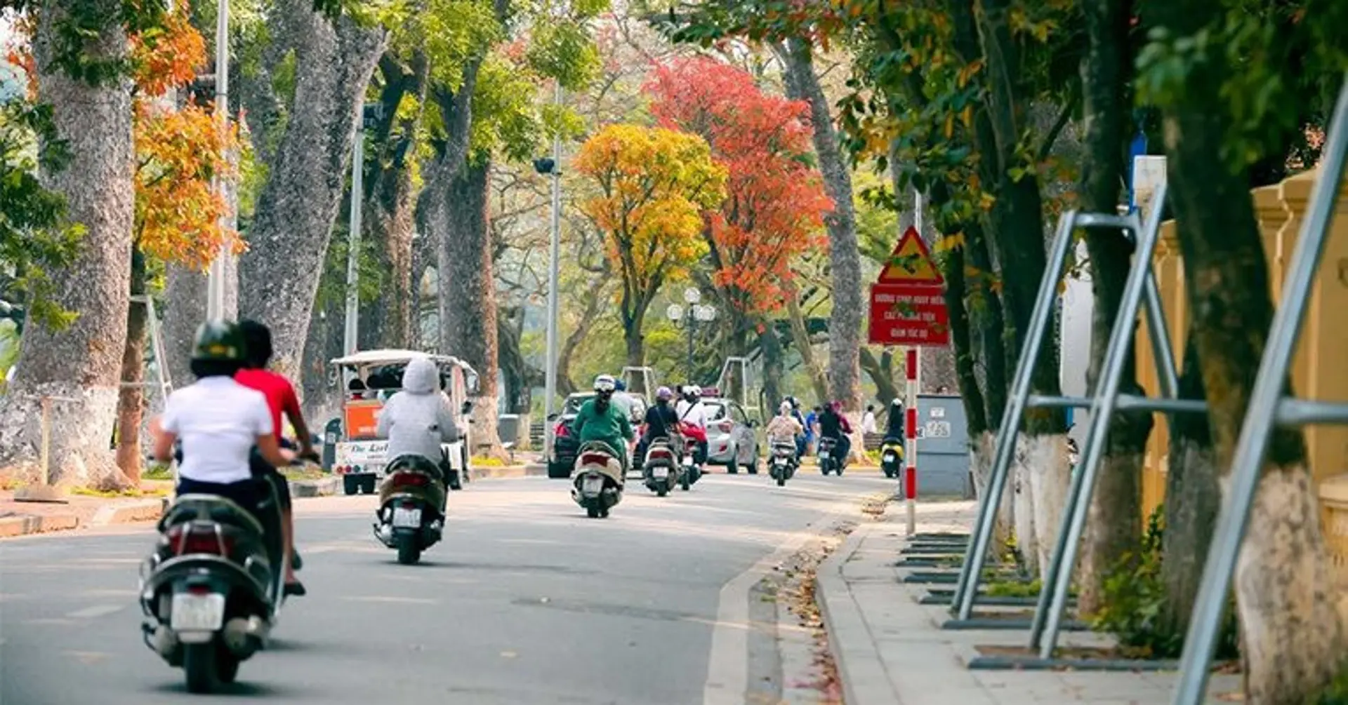 Dự báo thời tiết ngày 14/4/2024: Hà Nội nhiều mây, trưa chiều nắng đẹp, gió mát