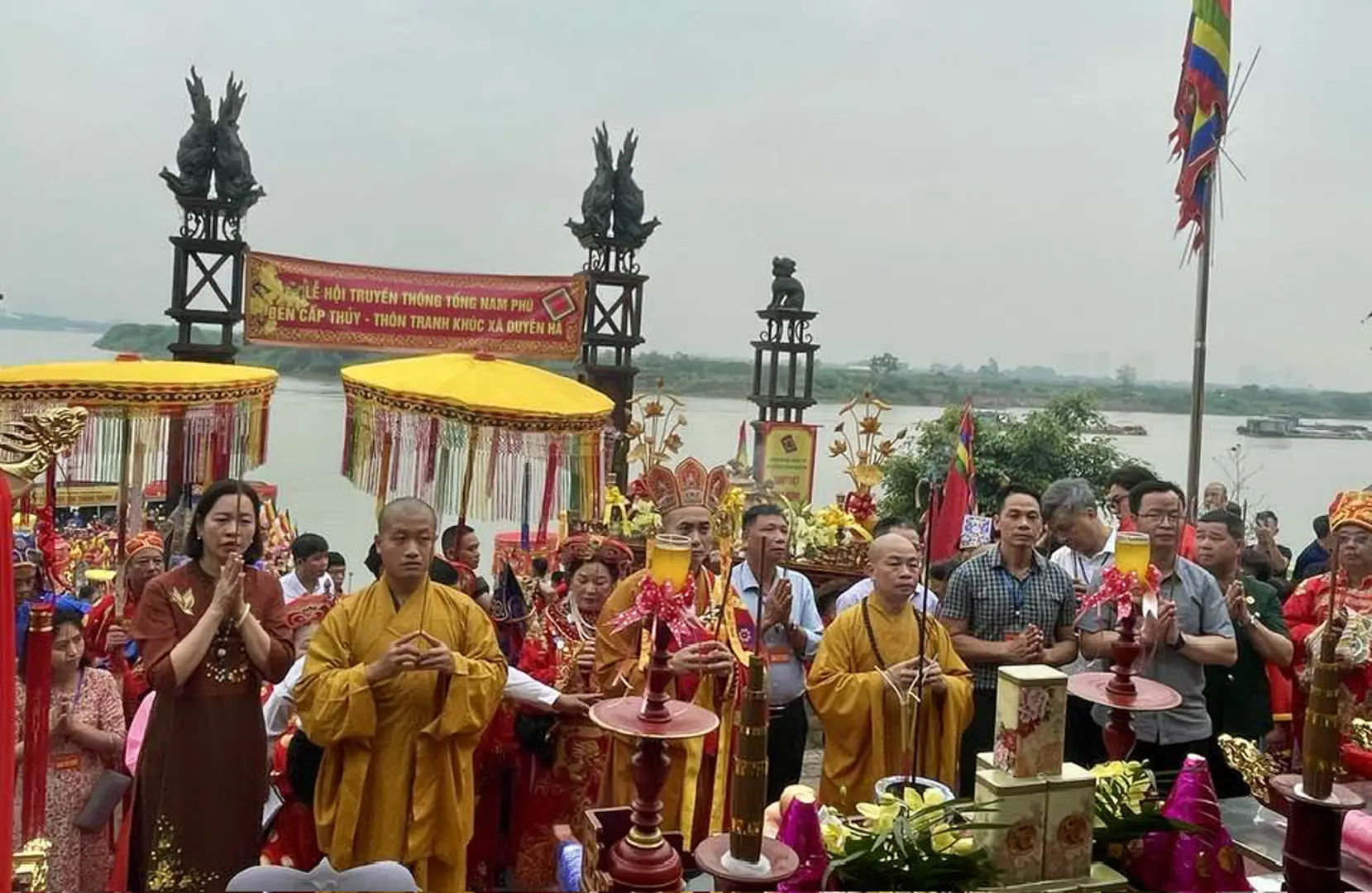 Tưng bừng lễ hội Tổng Nam Phù, huyện Thanh Trì