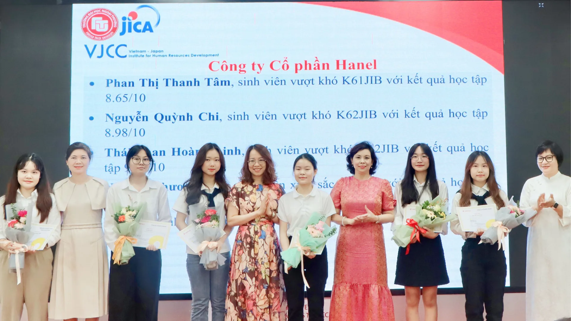 HANEL tài trợ học bổng cho sinh viên Viện Phát triển nguồn nhân lực Việt- Nhật