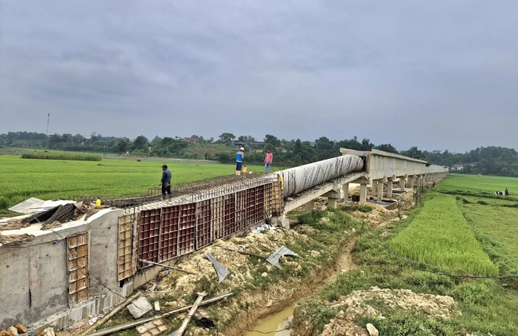 Hà Tĩnh: Đẩy nhanh tiến độ thi công kênh Cầu Động