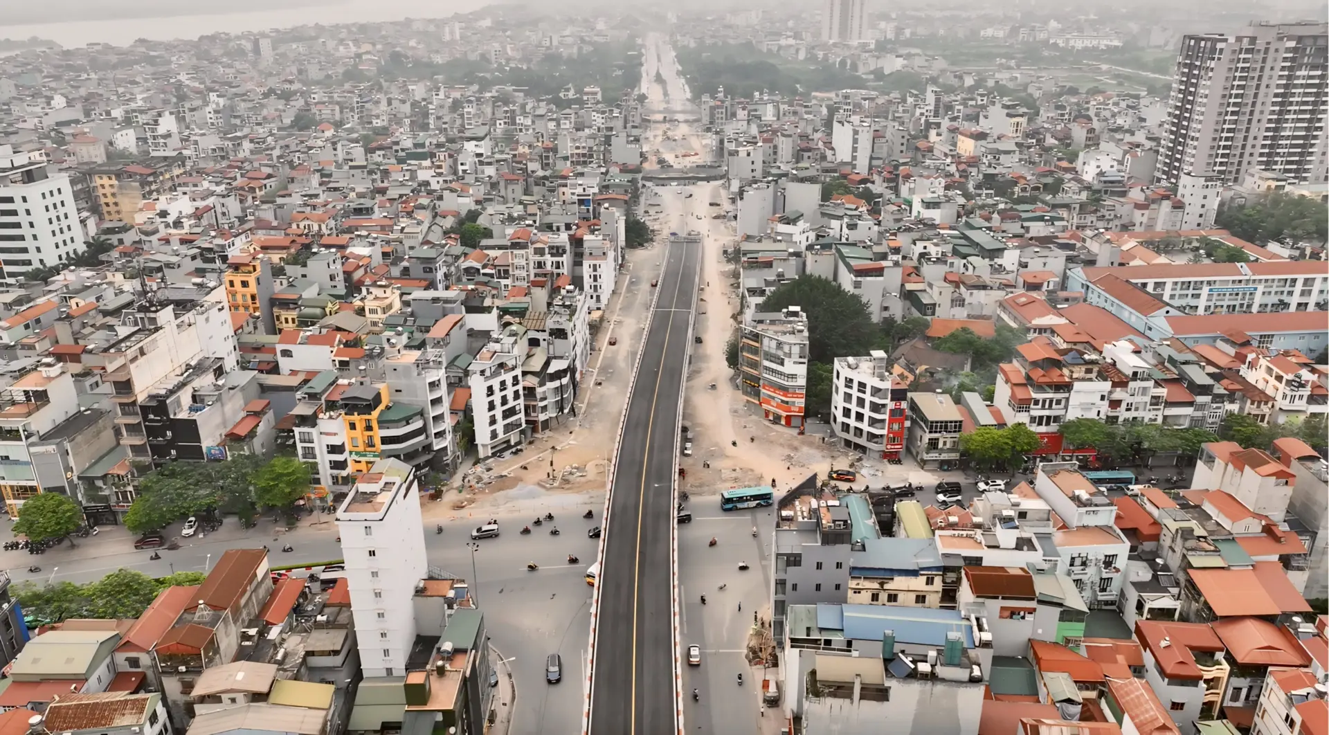 Quận Long Biên: 6 năm chưa thi công xong đoạn đường 1,5km 