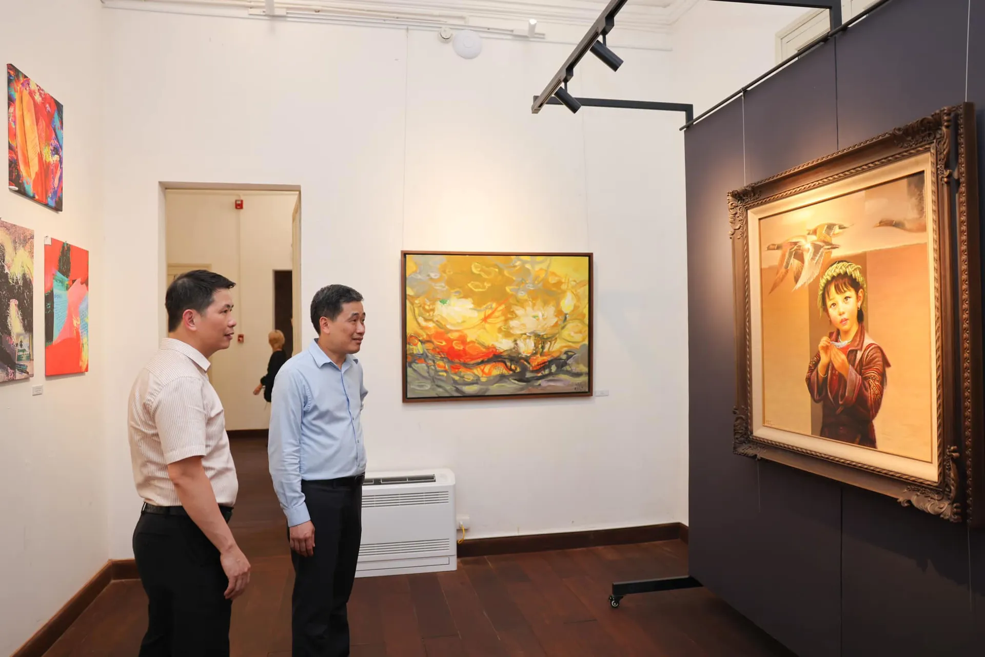 Triển lãm mỹ thuật “Qua miền Tây Bắc và Người Hà Nội”