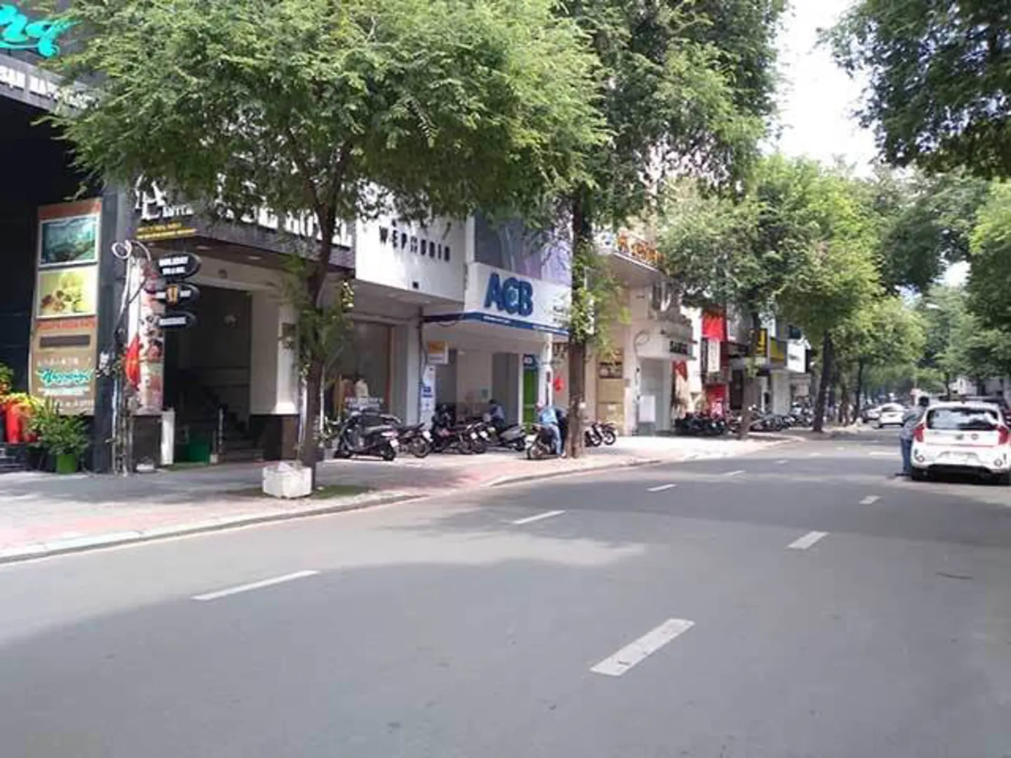 TP Hồ Chí Minh cấm xe lưu thông một số tuyến đường vào ban đêm