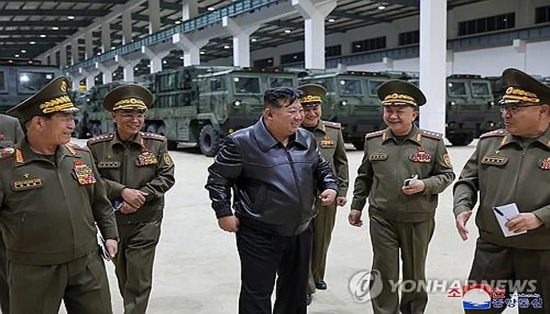 Ông Kim Jong-un giám sát vụ thử tên lửa đạn đạo bằng công nghệ mới