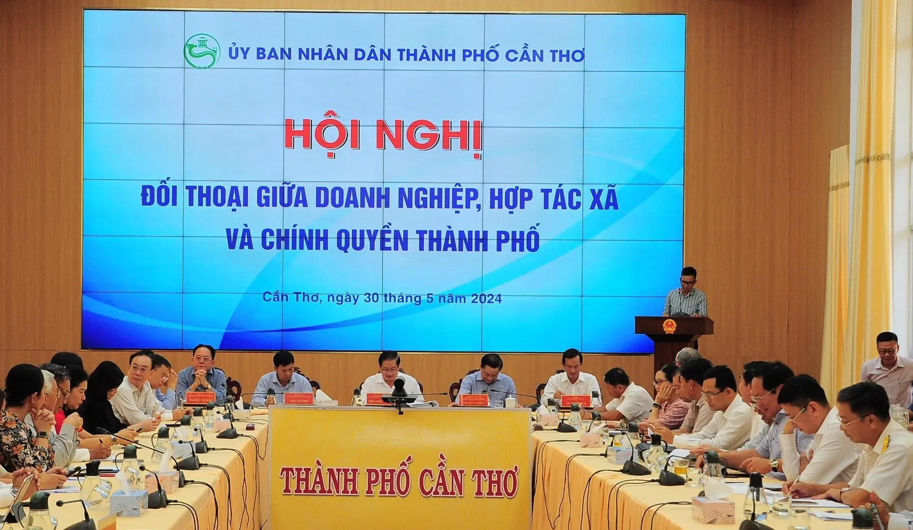 Cần Thơ: chính quyền cùng doanh nghiệp gỡ khó để phát triển kinh tế