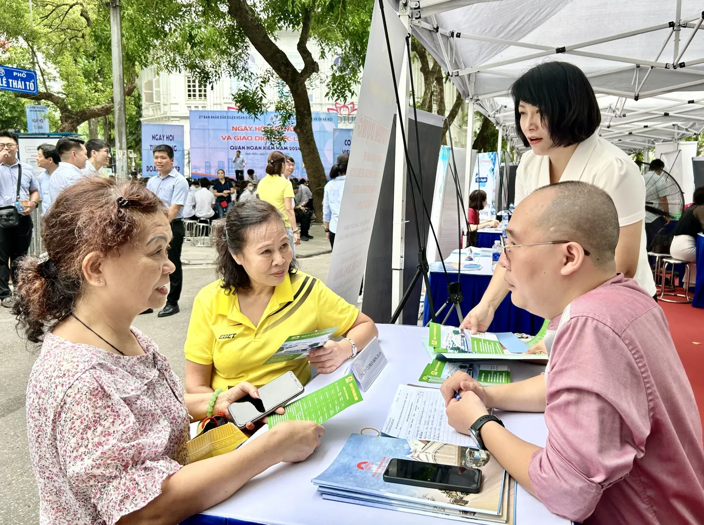 Hà Nội giải quyết việc làm cho hơn 100.000 người lao động