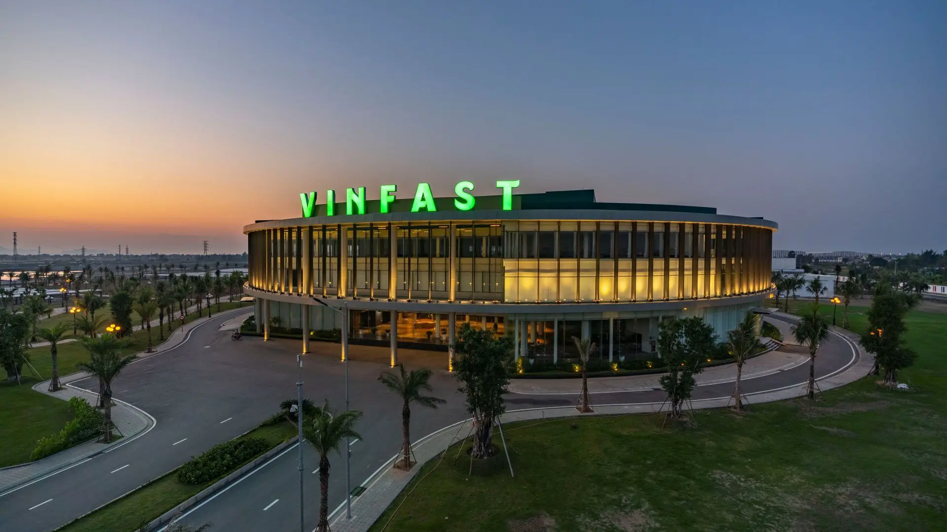 VinFast - hãng xe điện “đột phá” trong năm 2024 dưới góc nhìn của TIME100 Company