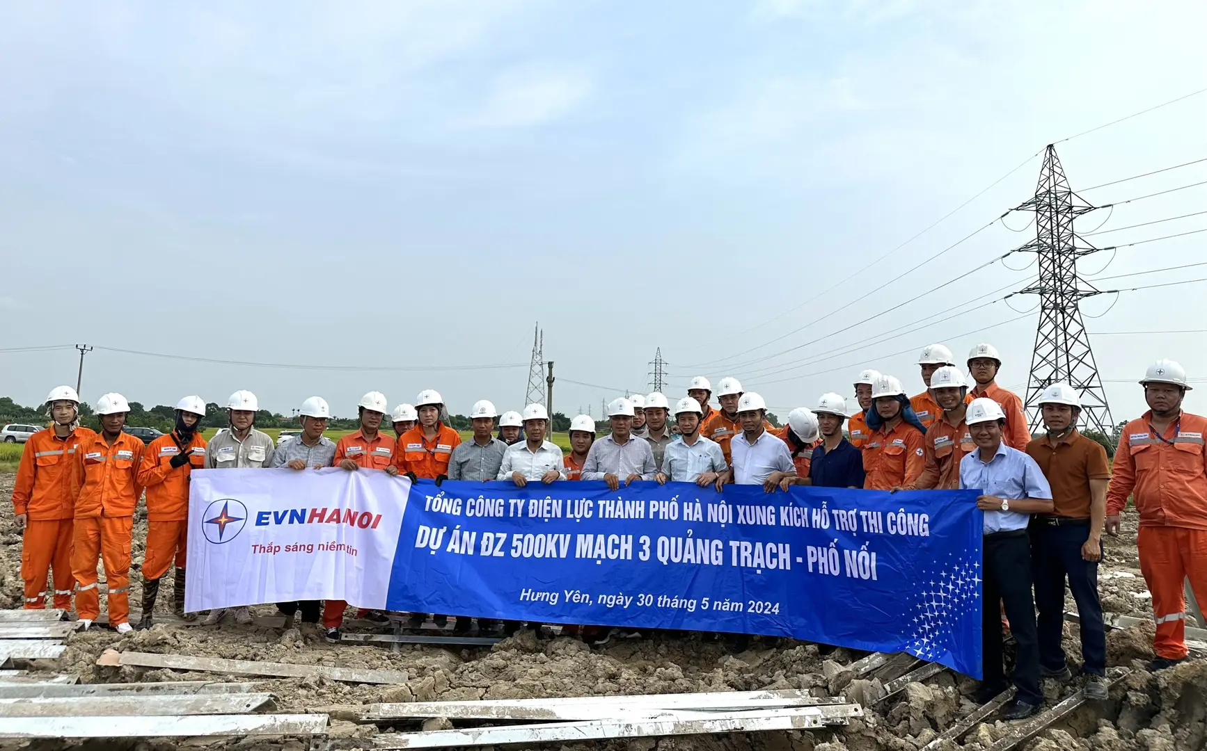 EVNHANOI chi viện nhân lực, phương tiện với tinh thần tất cả vì đường dây 500kV