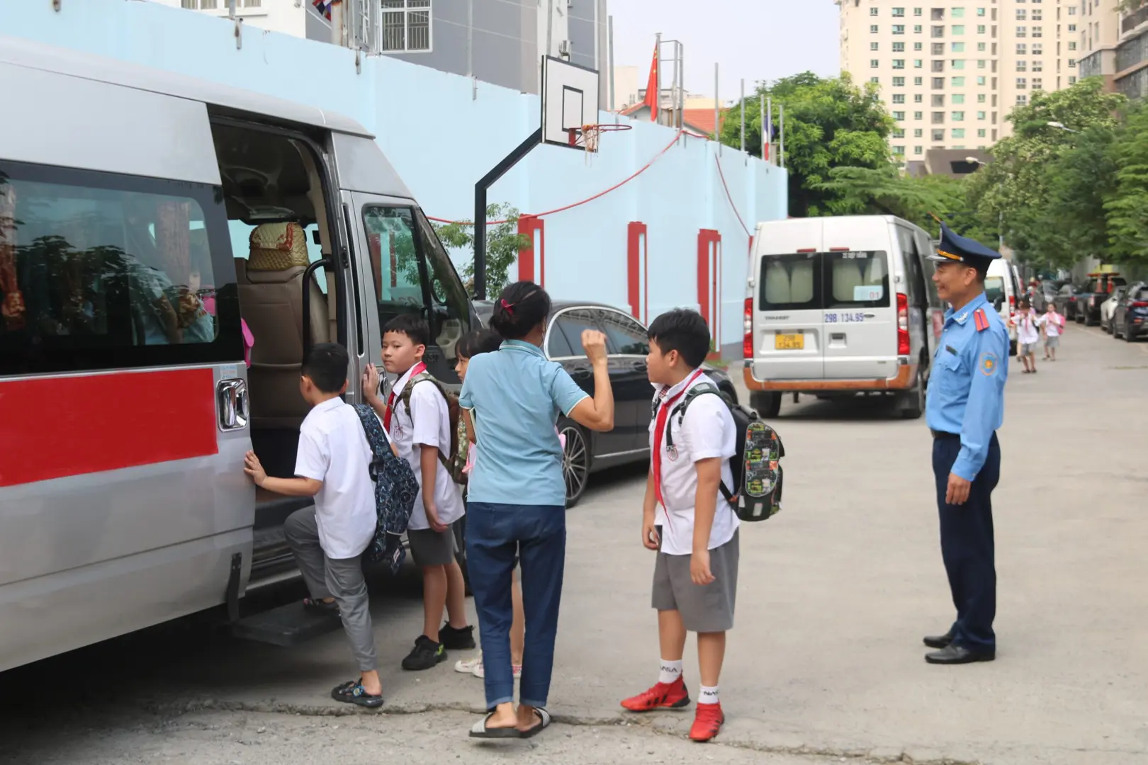 Xe đưa đón học sinh: trả giá đắt mới được quan tâm đúng mức