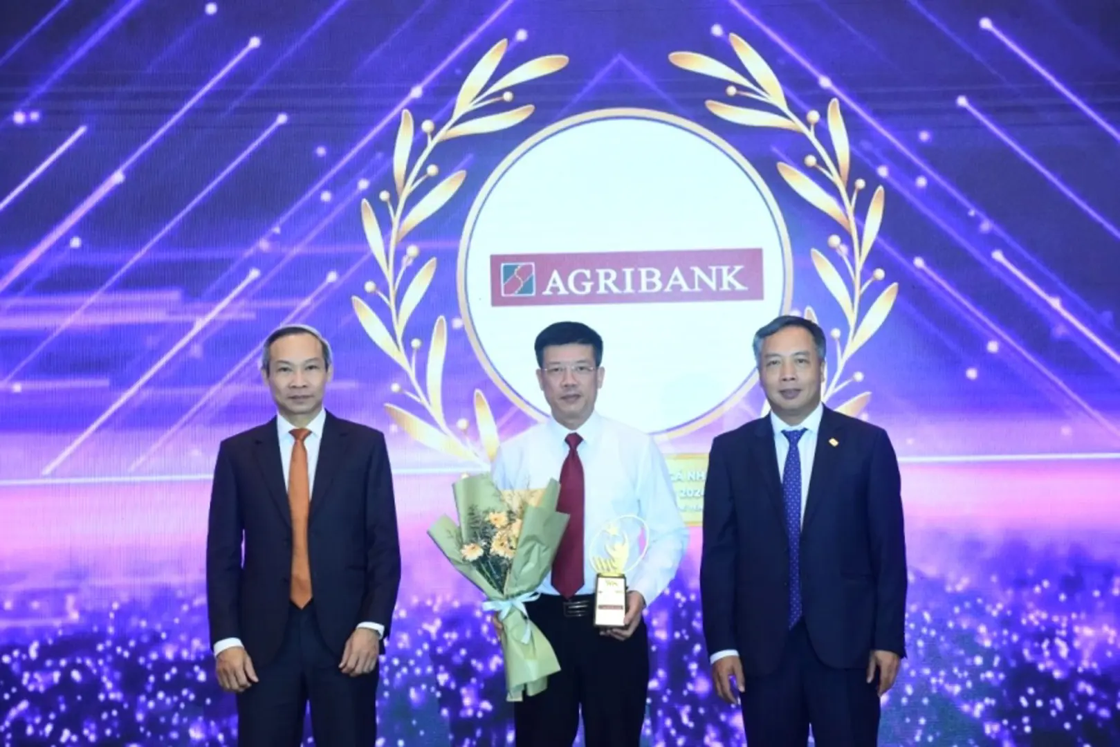 Agribank được vinh danh tại Diễn đàn Cấp cao Cố vấn tài chính Việt Nam