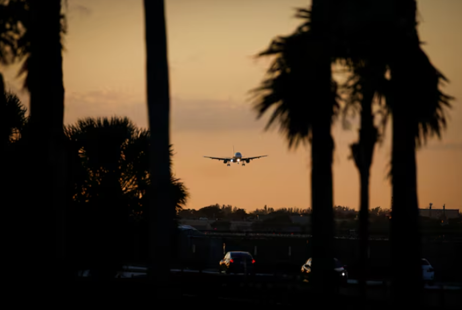 Mỹ, EU siết chặt chứng nhận vận hành máy bay sau tai nạn Boeing 737 MAX