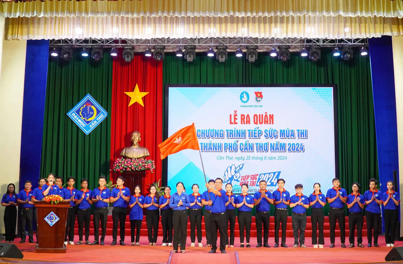 Cần Thơ: ra quân "Tiếp sức mùa thi" năm 2024