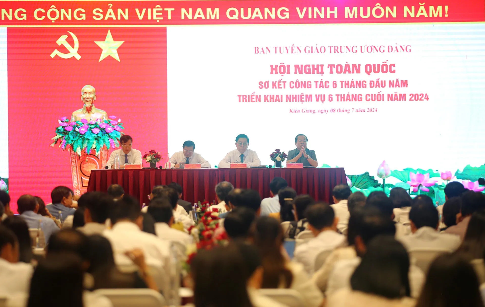 Ngành tuyên giáo phải chủ động nắm bắt tình hình dư luận xã hội