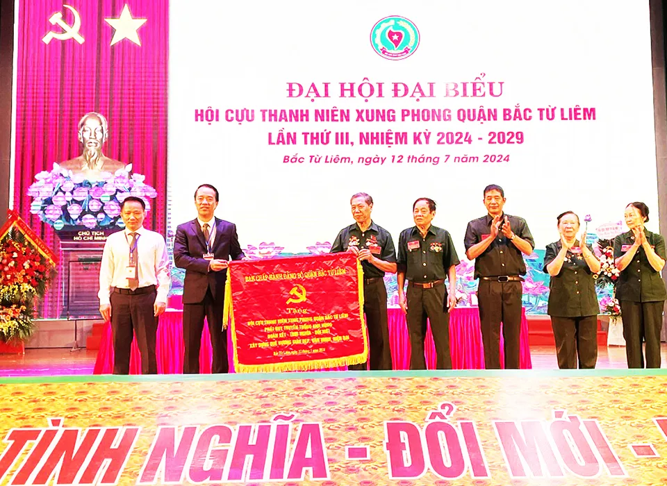 Ông Nguyễn Quý Khang tái đắc cử Chủ tịch Hội Cựu TNXP quận Bắc Từ Liêm