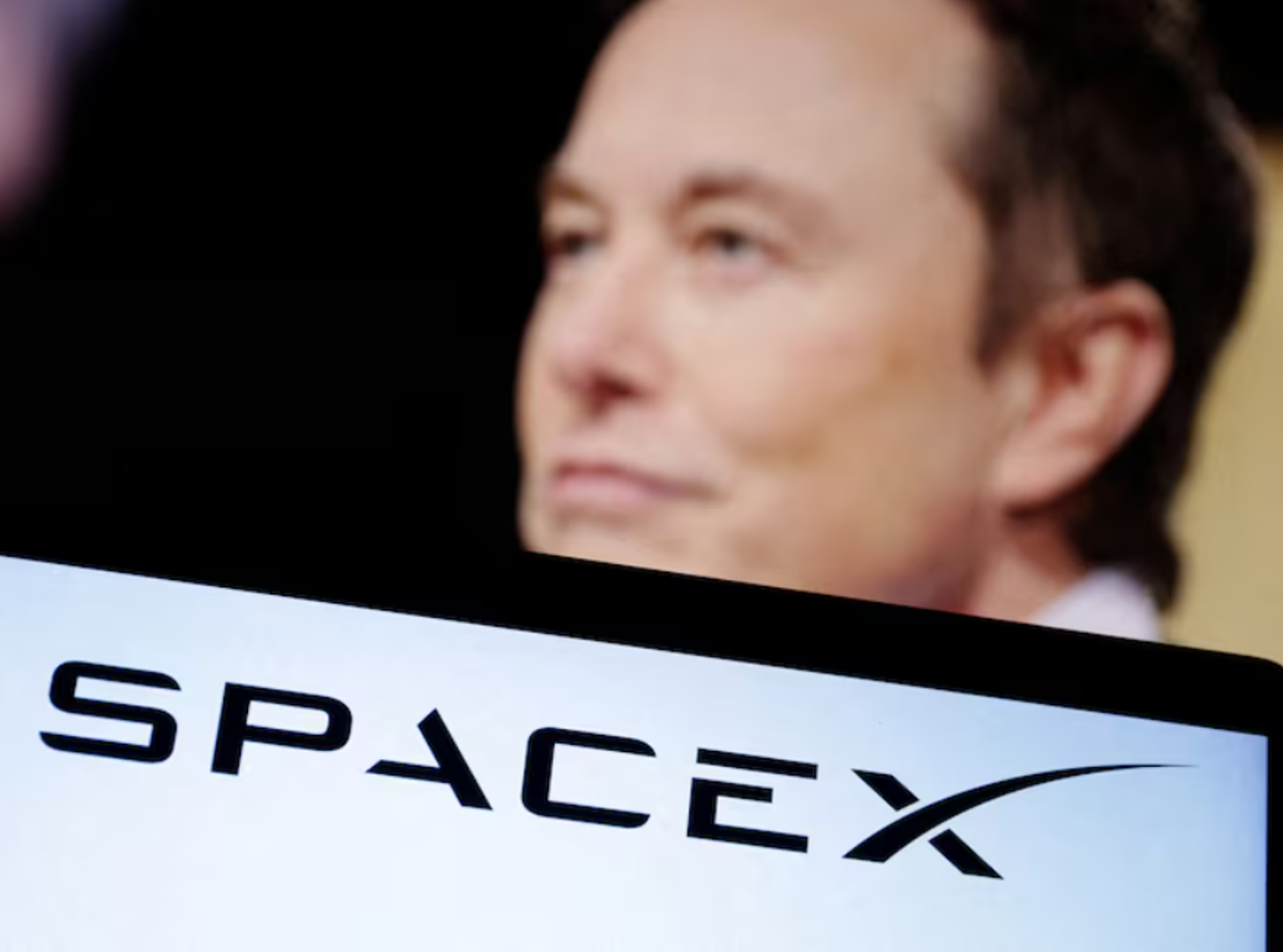 Elon Musk chuyển đại bản doanh X và SpaceX vì tranh cãi luật pháp  