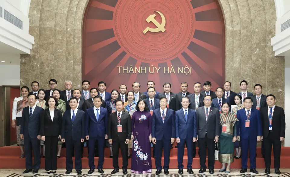 Thúc đẩy hợp tác ngày càng bền chặt giữa hai Thành phố Hà Nội - Vientiane