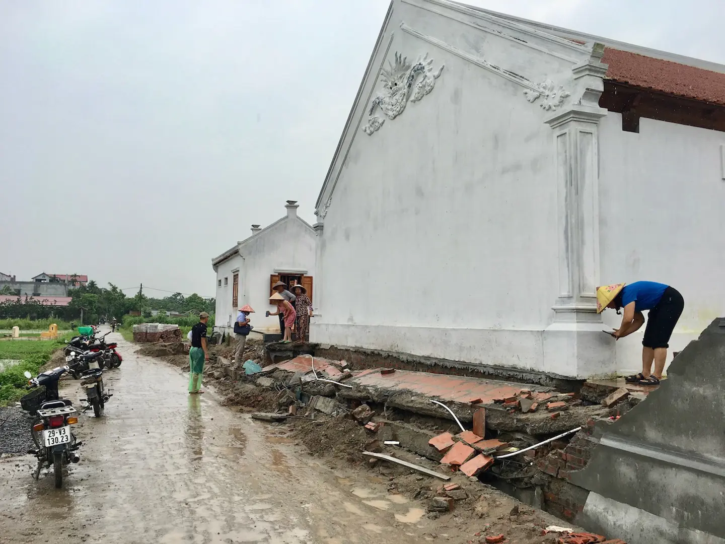 Thực hư thông tin đổ tường bao di tích Quốc gia tại huyện Phúc Thọ