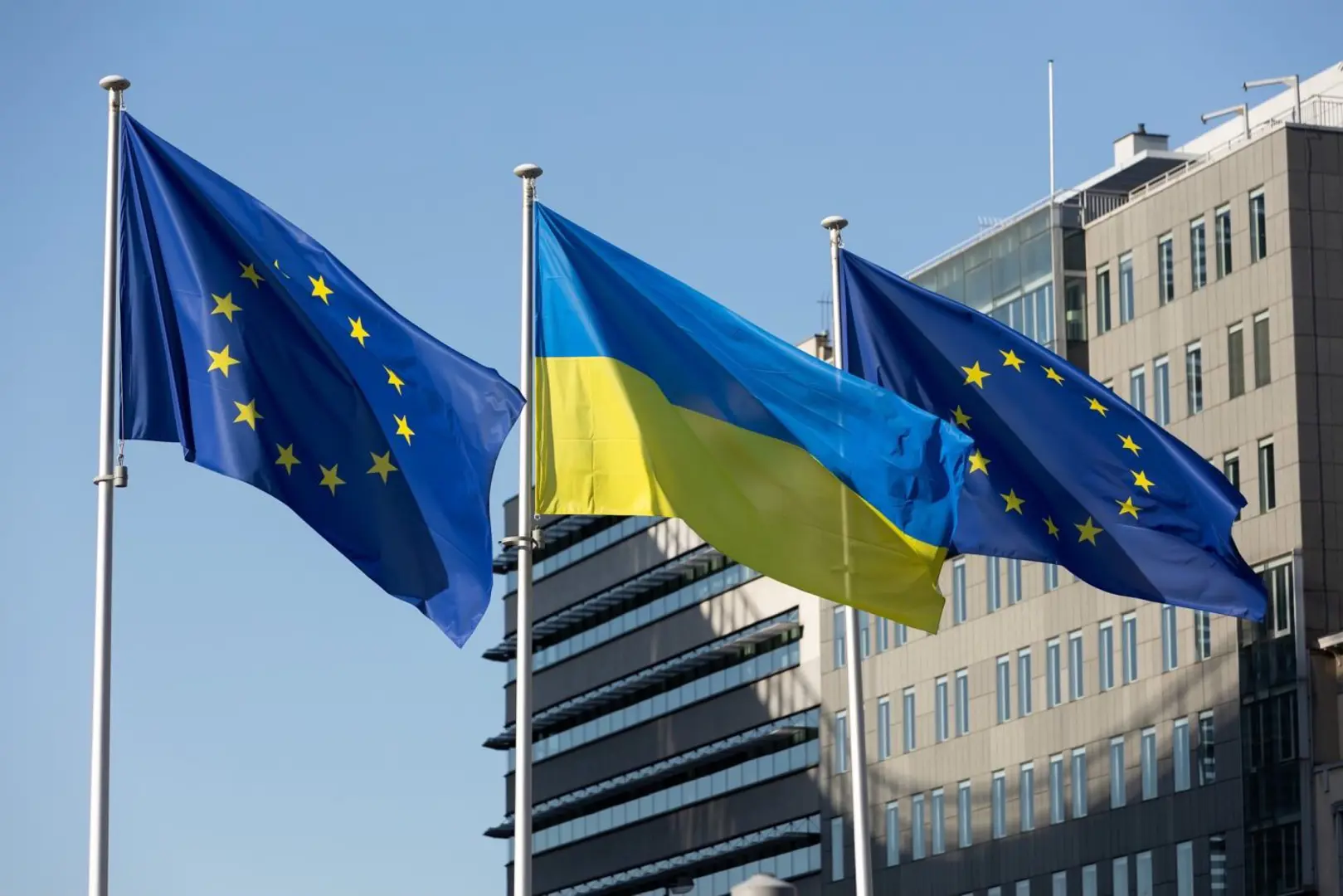 Báo Mỹ nêu lý do Ukraine chưa thể sớm gia nhập EU và NATO