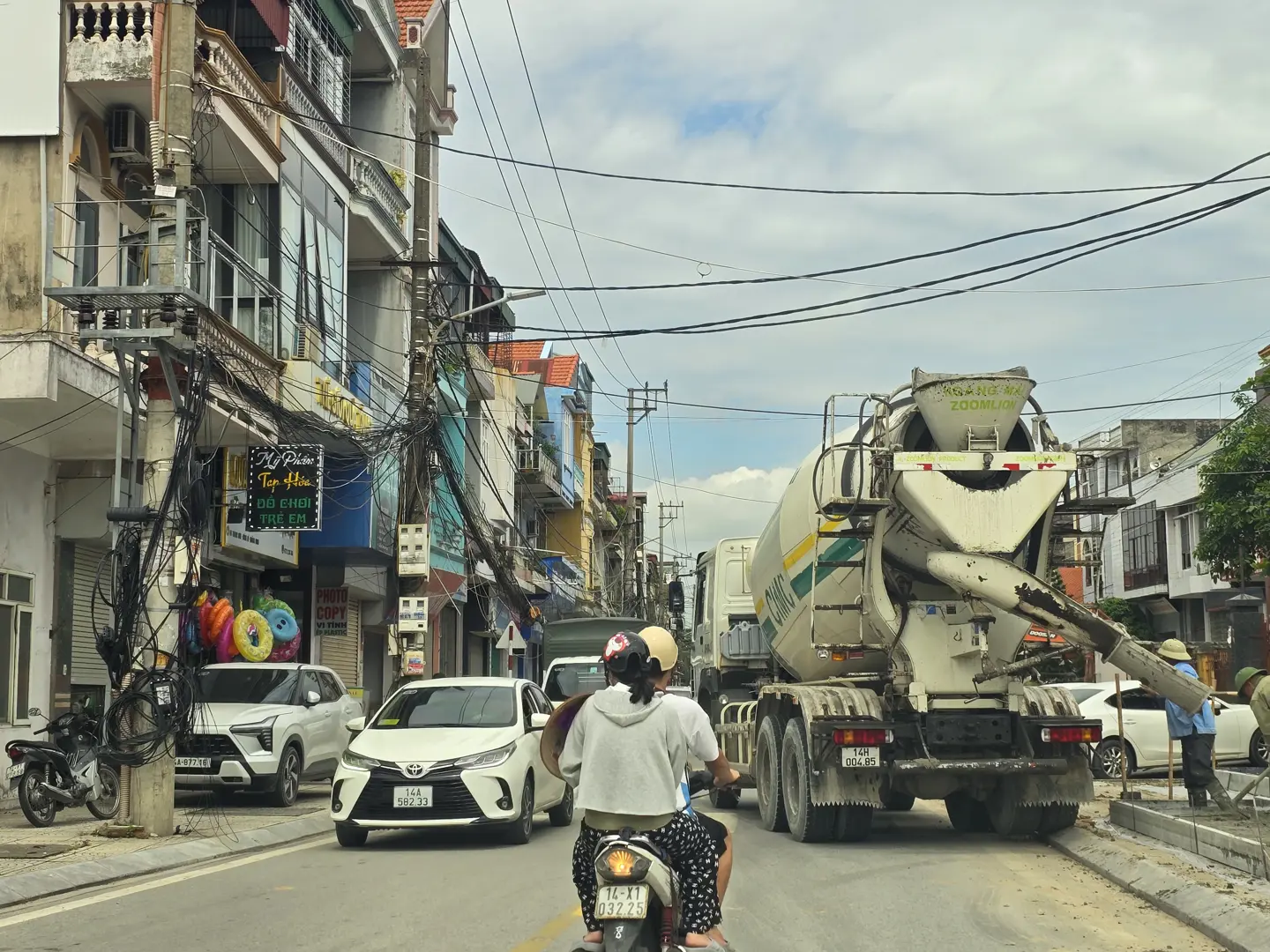 Quảng Ninh: sự cẩu thả của nhà thầu thi công tuyến đường tại TP Uông Bí