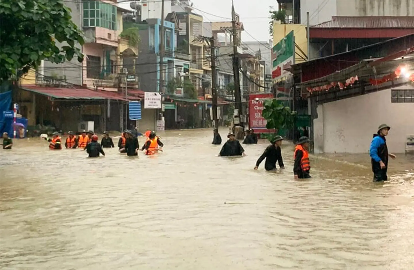 Hà Nội: trích Quỹ “Cứu trợ” hỗ trợ các tỉnh khắc phục thiệt hại do bão