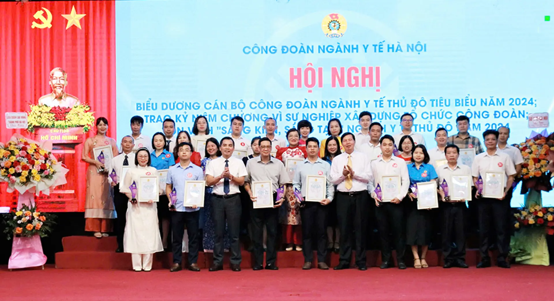 Tôn vinh hơn 200 cán bộ công đoàn y tế Thủ đô tiêu biểu