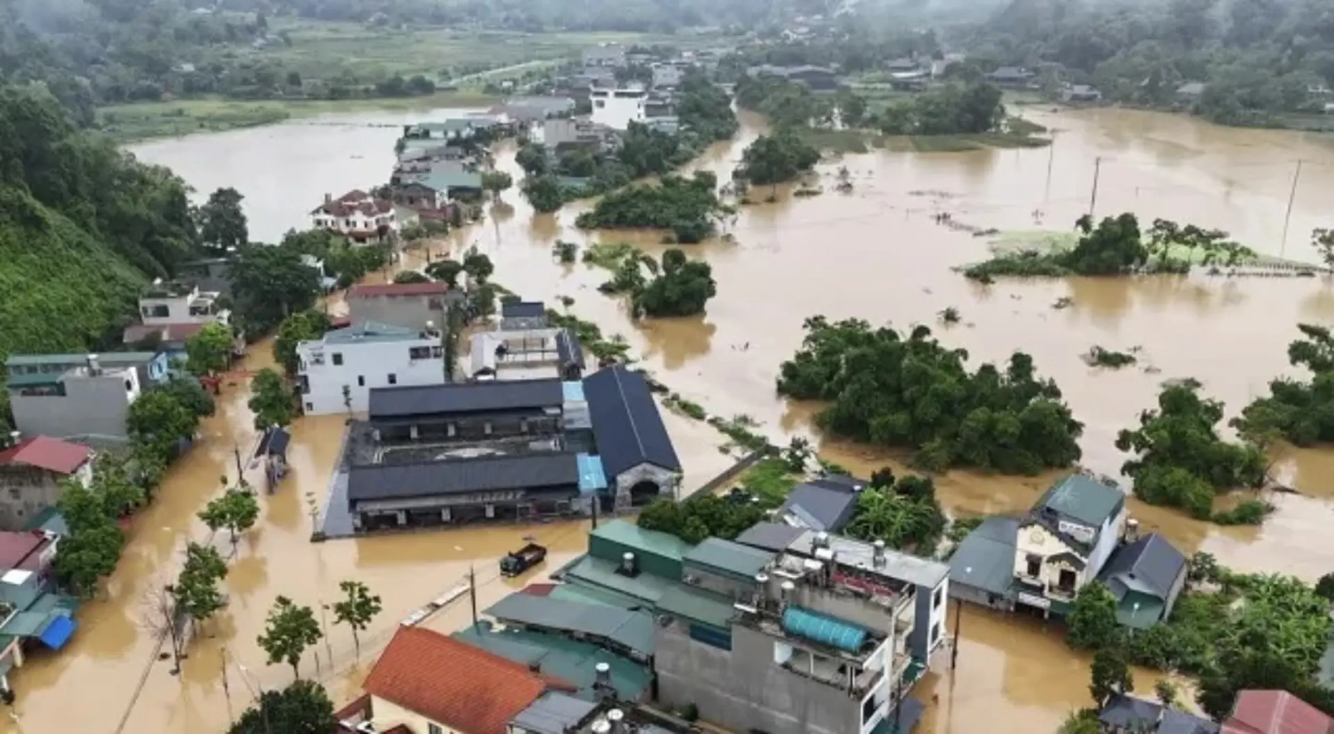 Hà Nội gửi Thư thăm hỏi các tỉnh Sơn La, Điện Biên, Hà Giang bị ảnh hưởng bởi bão số 2