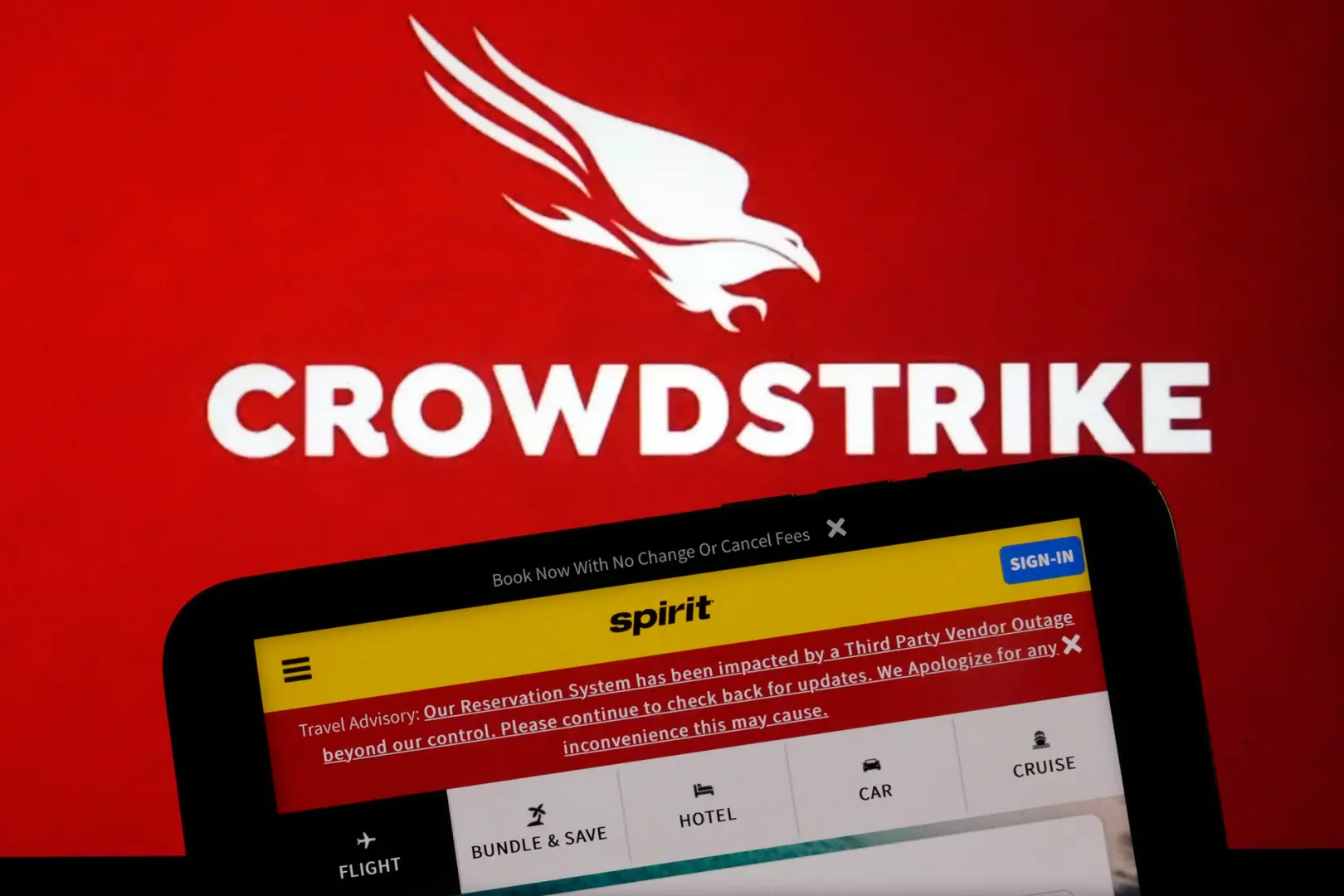 Hãng hàng không Mỹ mất trắng nửa tỷ USD vì sự cố CrowdStrike