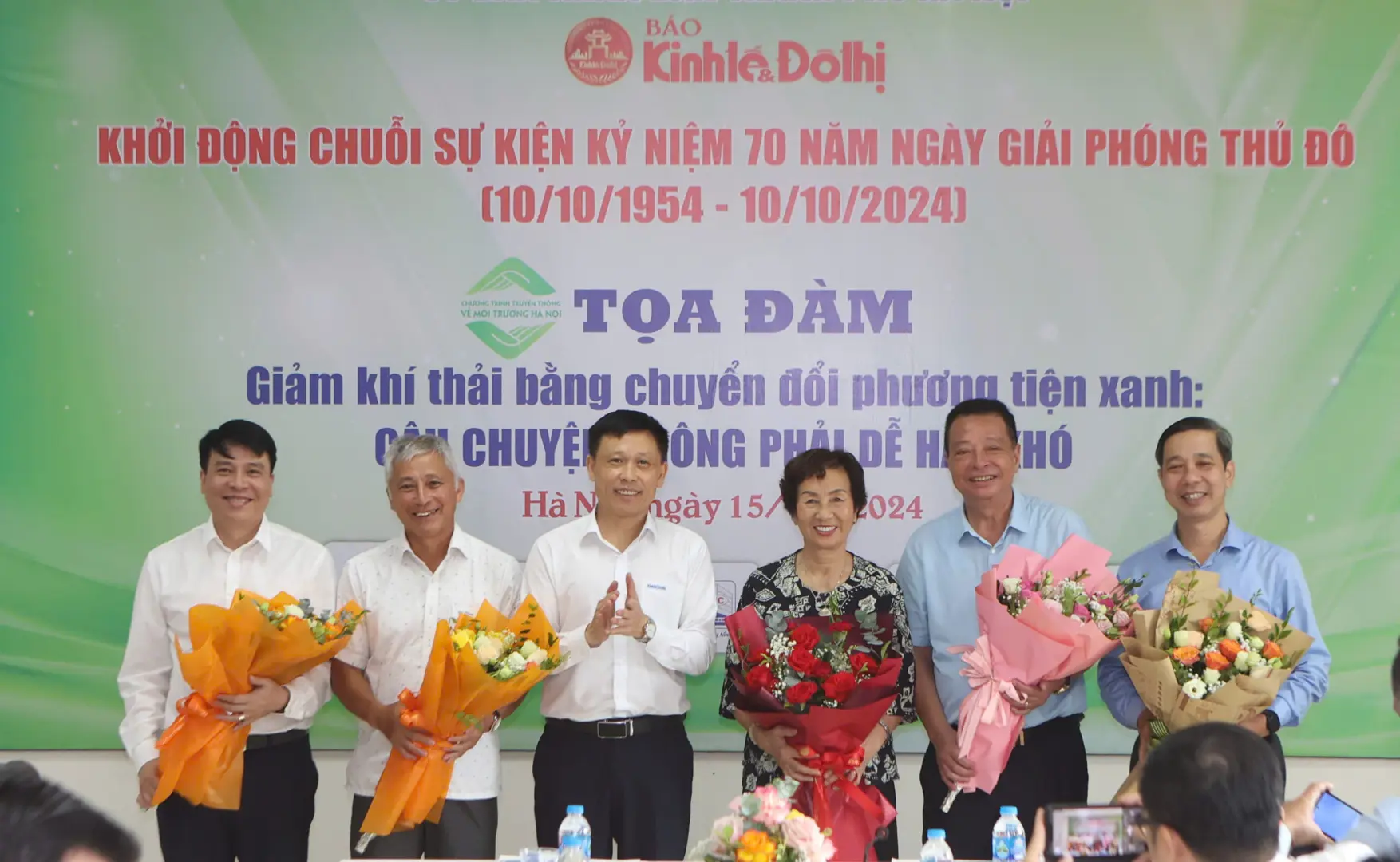 Tọa đàm: “Giảm khí thải bằng chuyển đổi phương tiện xanh: Câu chuyện không phải dễ hay khó”