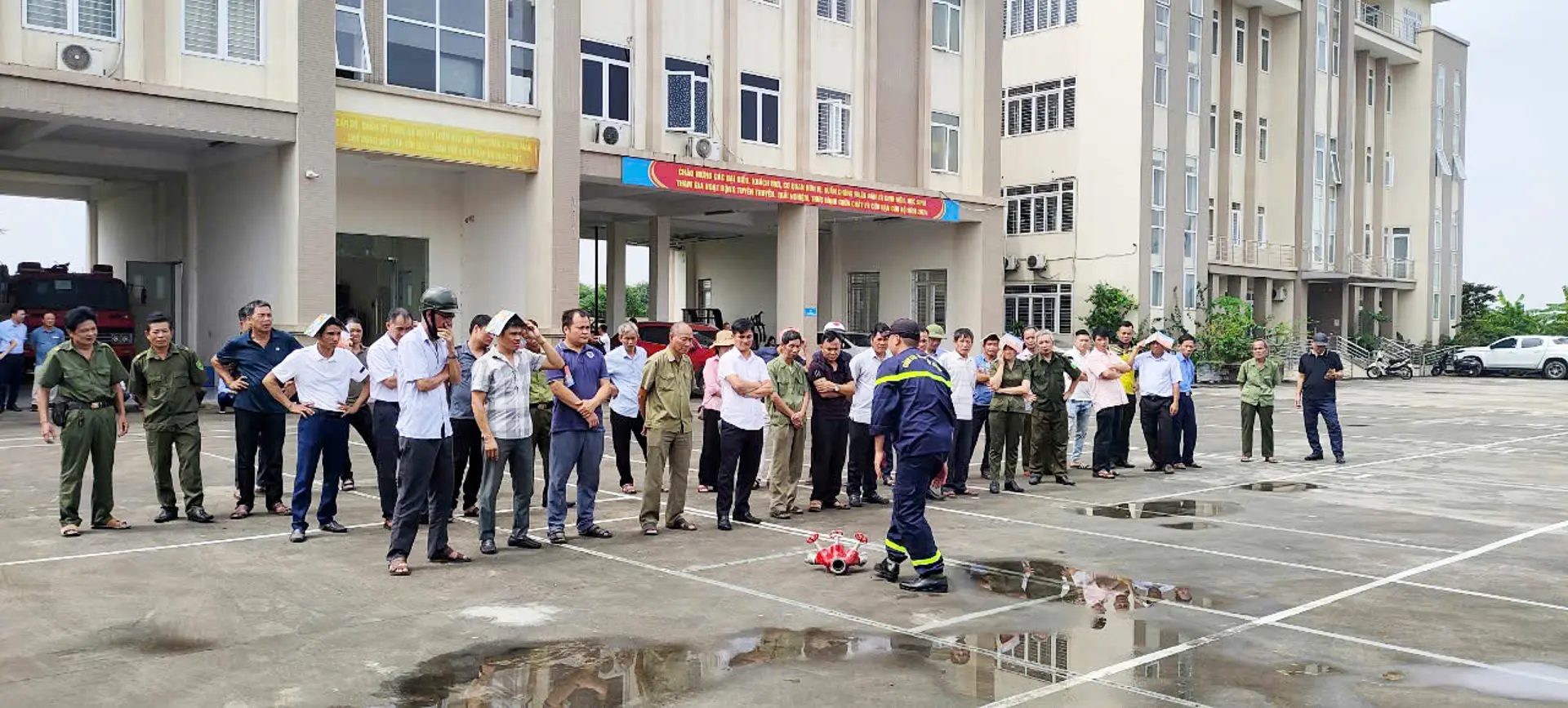 Đan Phượng: tập huấn kỹ năng phòng cháy chữa cháy cho lực lượng dân phòng