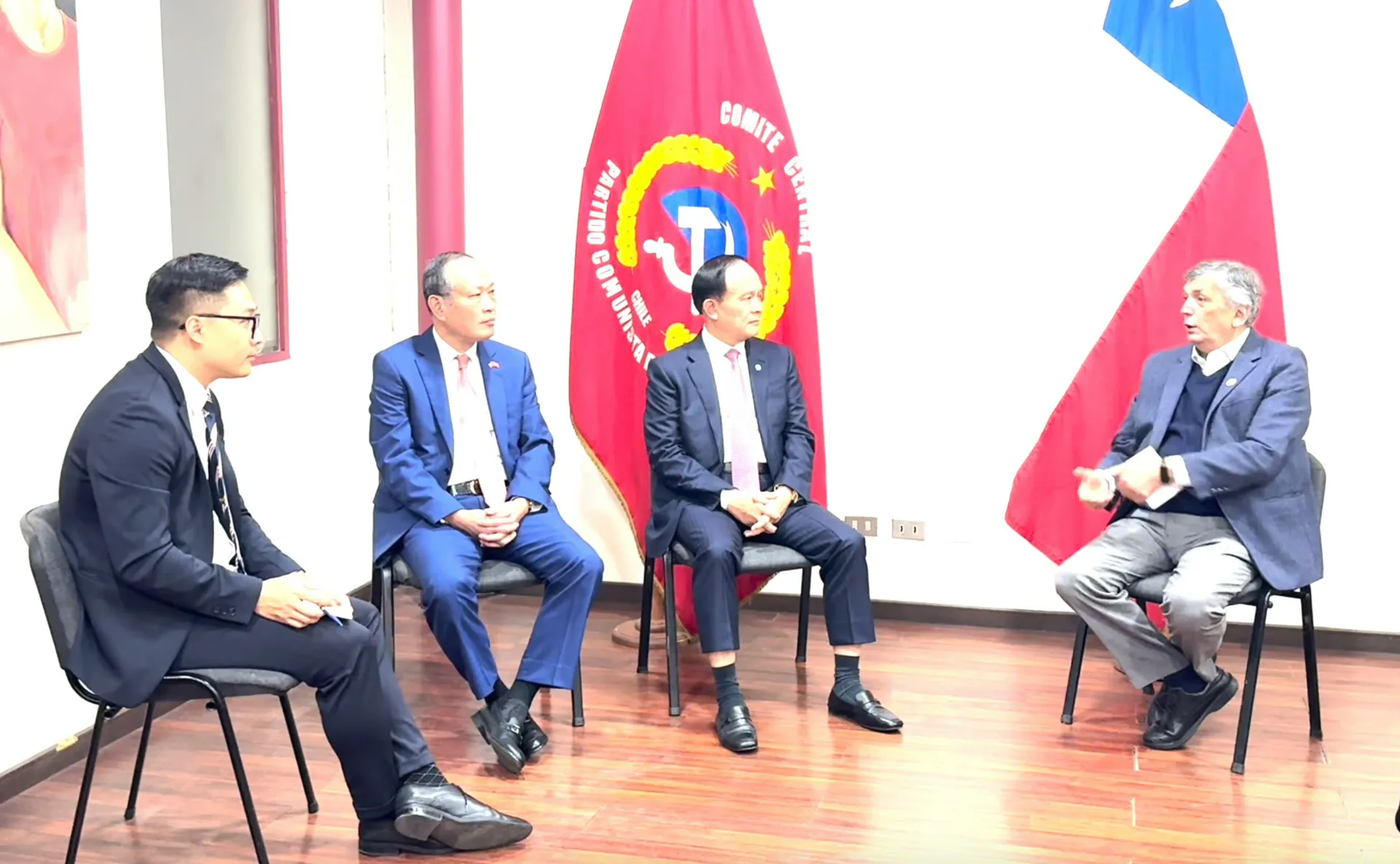 Đoàn đại biểu Thành phố Hà Nội thăm, làm việc tại Cộng hoà Chile