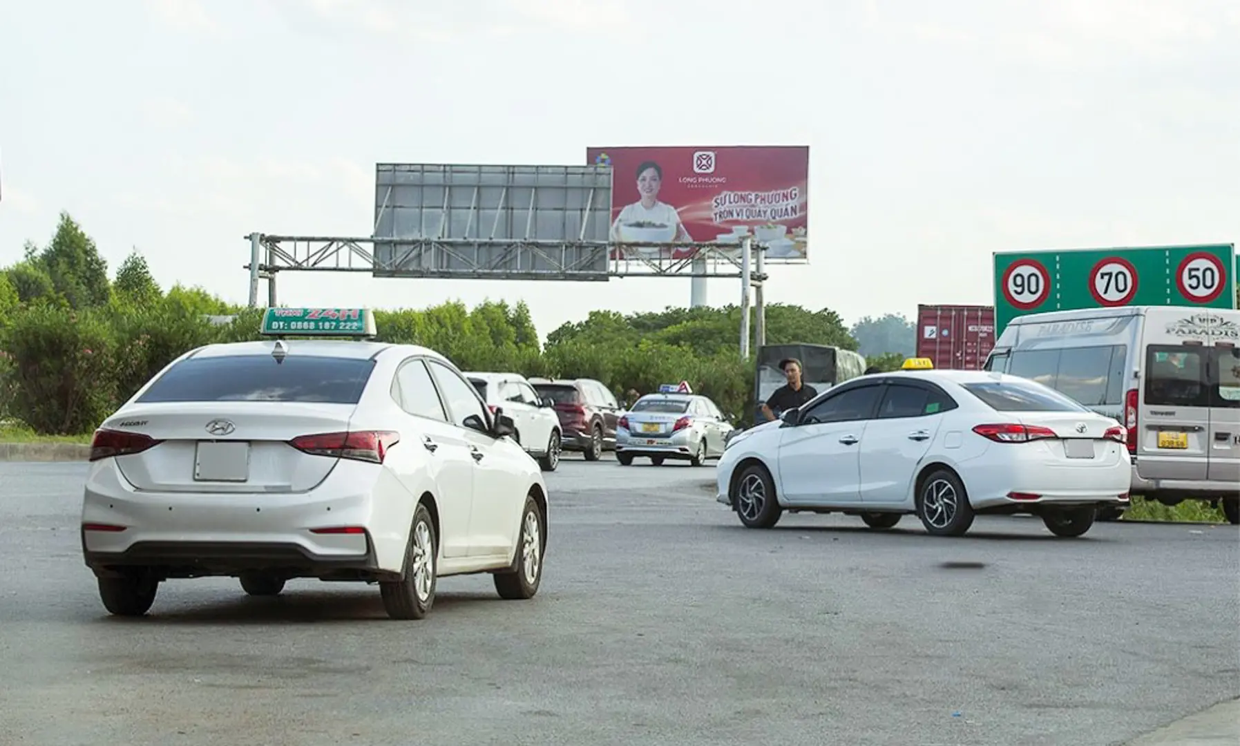 Bắc Ninh xử lý nghiêm tình trạng taxi “dù”