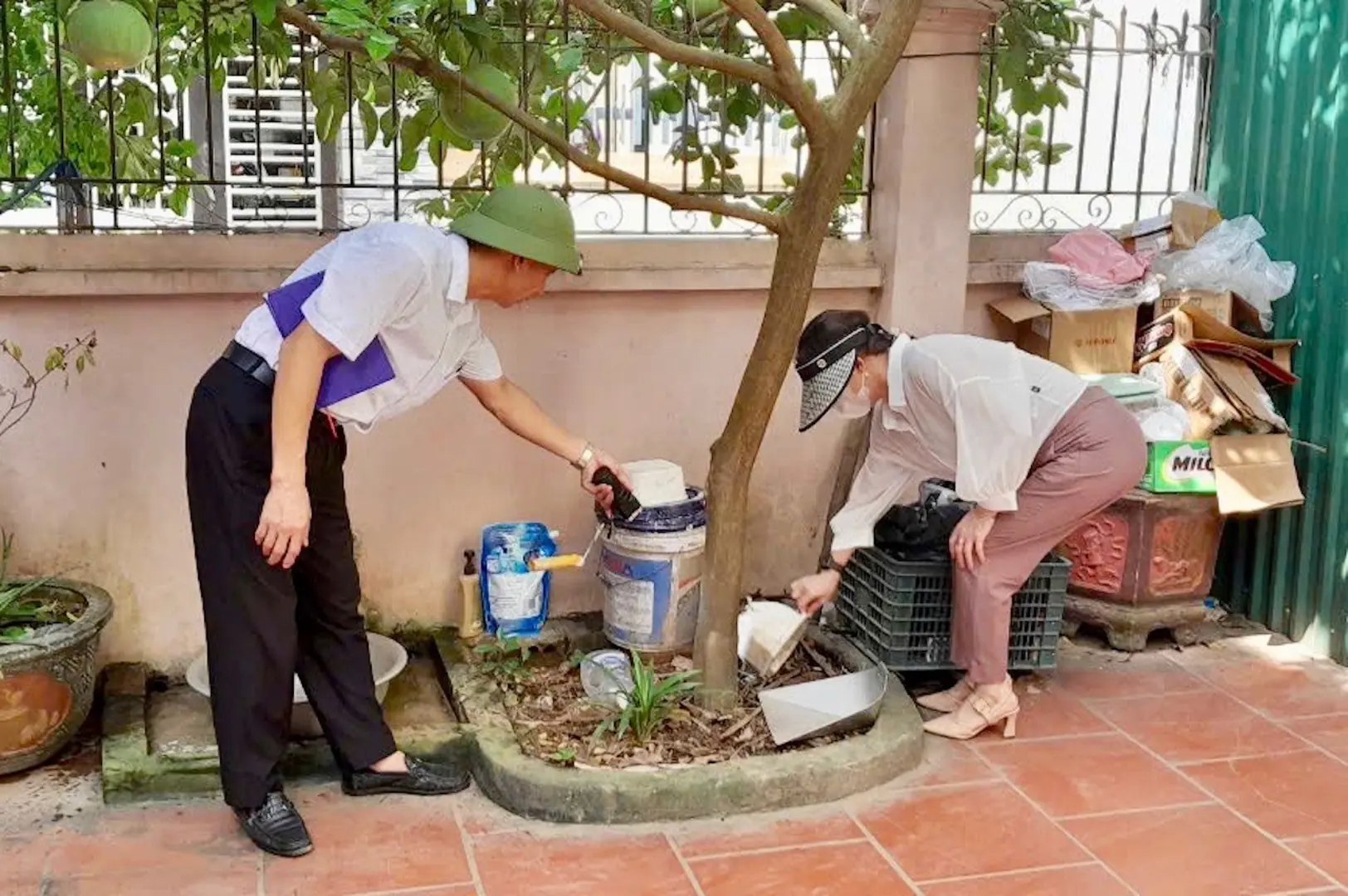 Ngăn chặn nguy cơ bùng phát dịch bệnh sốt xuất huyết tại huyện Phúc Thọ