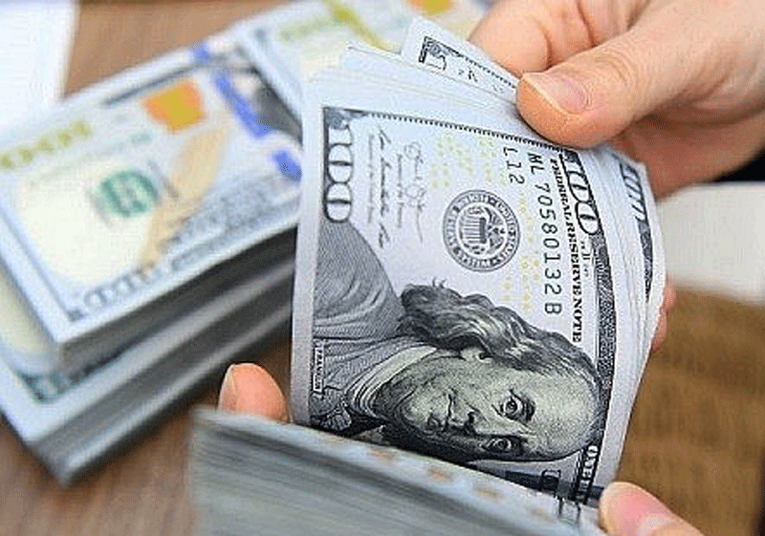 Tỷ giá USD hôm nay 26/8: thị trường bật tăng