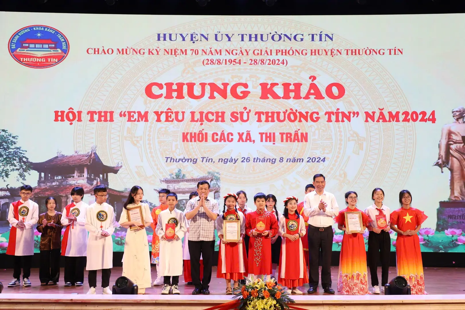 Chung khảo Hội thi “Em yêu lịch sử Thường Tín” khối xã năm 2024