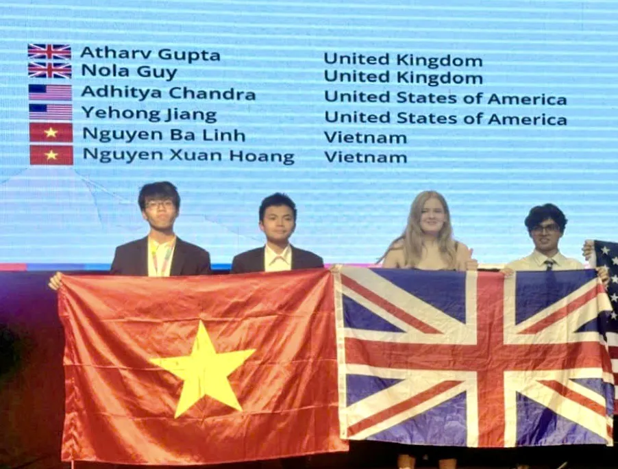 5/5 học sinh Hà Nội giành huy chương Olympic Thiên văn và Vật lý thiên văn