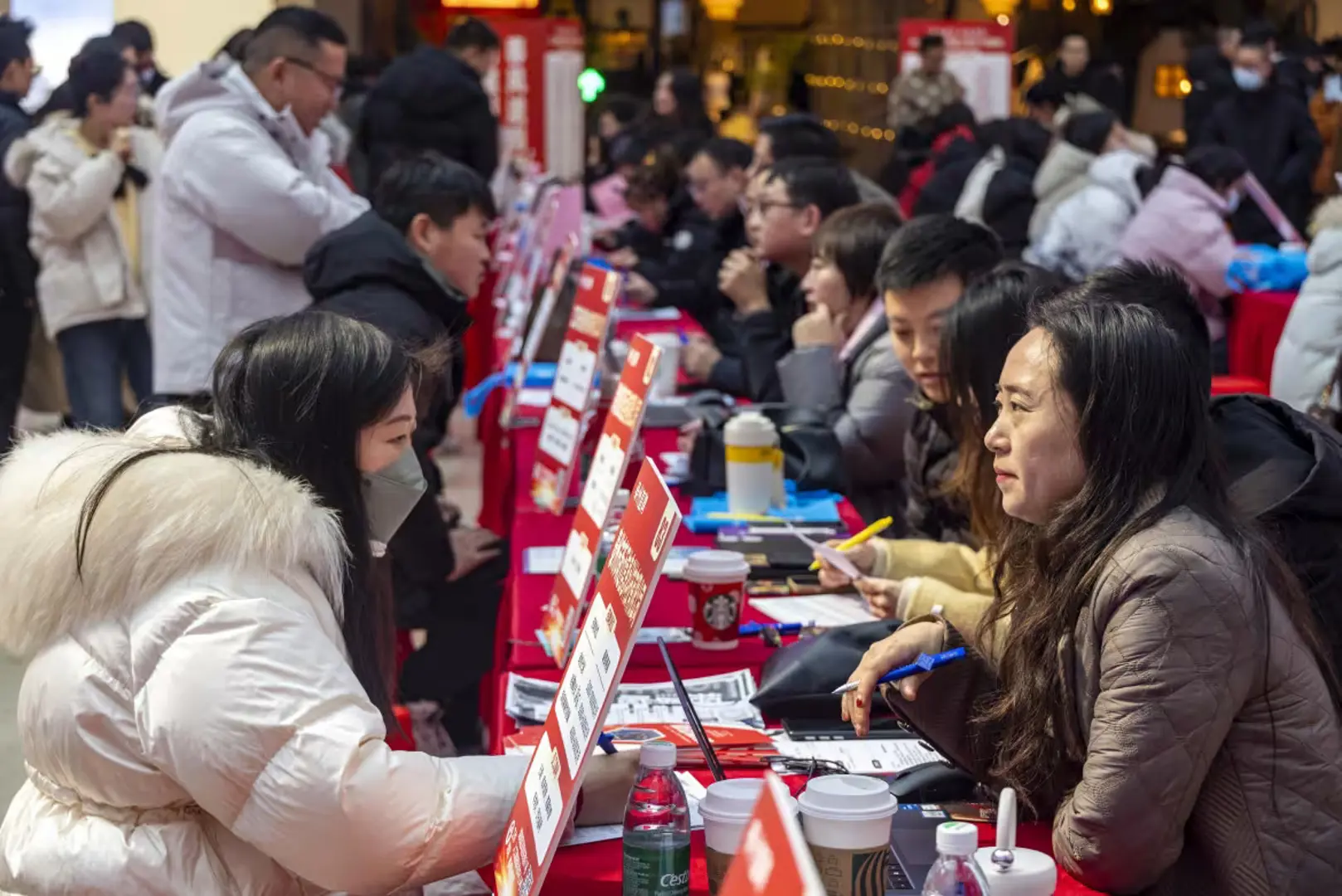 'Quả bom hẹn giờ' đe dọa kinh tế châu Á