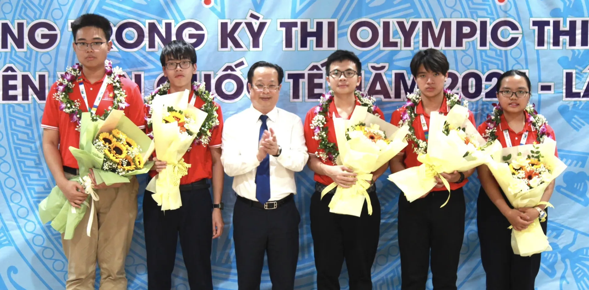 Hà Nội chúc mừng đội tuyển Olympic Thiên văn và Vật lý thiên văn 2024