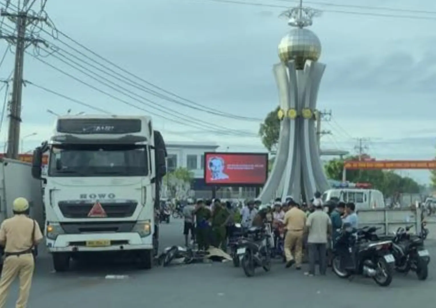 Tai nạn giao thông mới nhất 30/8/2024: nữ sinh tử vong trên đường đi học