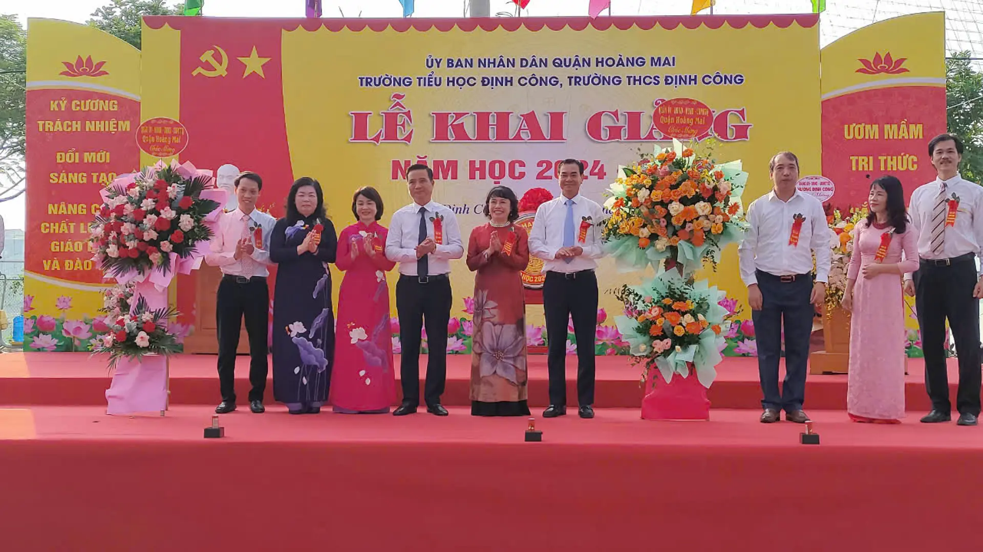 Lễ khai giảng đặc biệt tại quận Hoàng Mai