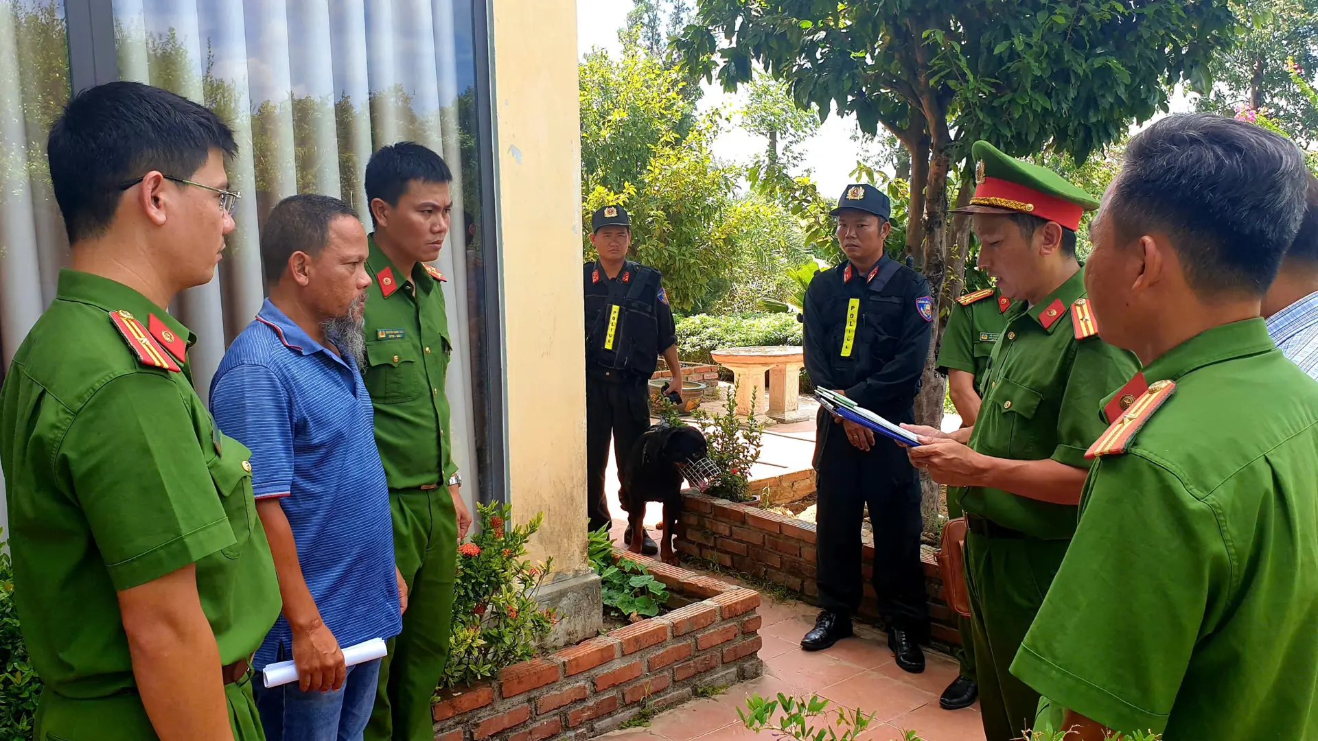 Phú Yên: bắt nhóm người phá rừng trái phép trong 10 năm